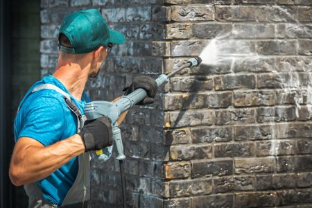 Pressure washing contractor