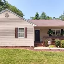 House Wash and Red Clay Removal 1